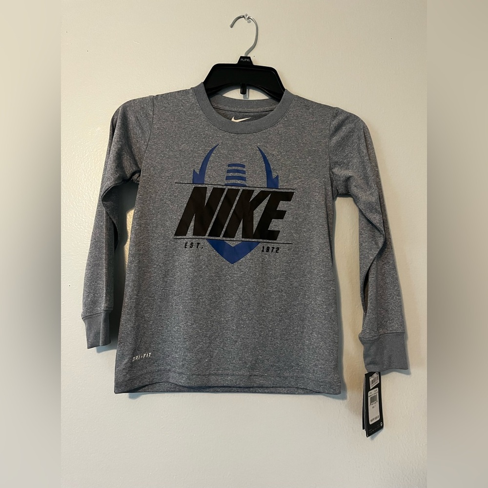 NWT Nike Boys Size 7 Black Nike logo with Blue Football Long Sleeve T-shirt